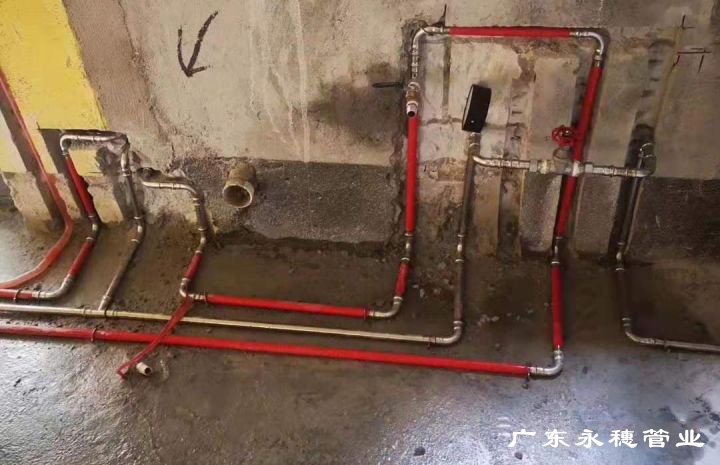 覆塑不銹鋼熱水管道施工案例.jpg